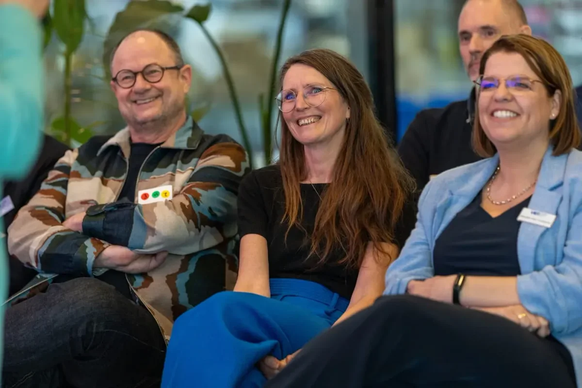 Sfeerbeelden van de vele evenementen en representatieve portretfoto's van het bestuur en ambassadeurs.